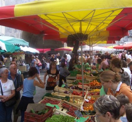 Weekly Market